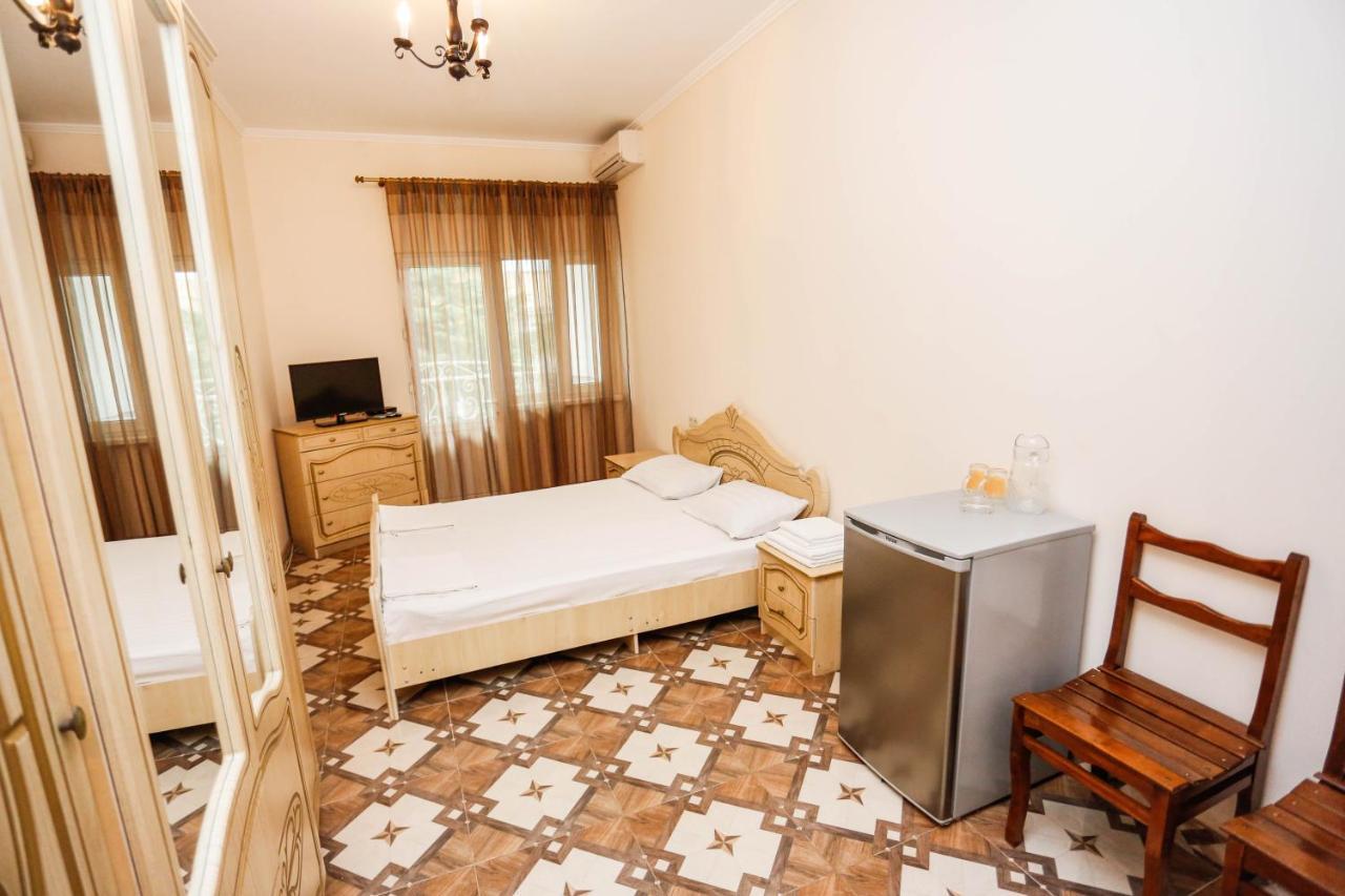 Hotel Sabina Gagra Buitenkant foto