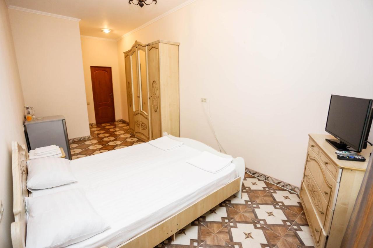 Hotel Sabina Gagra Buitenkant foto