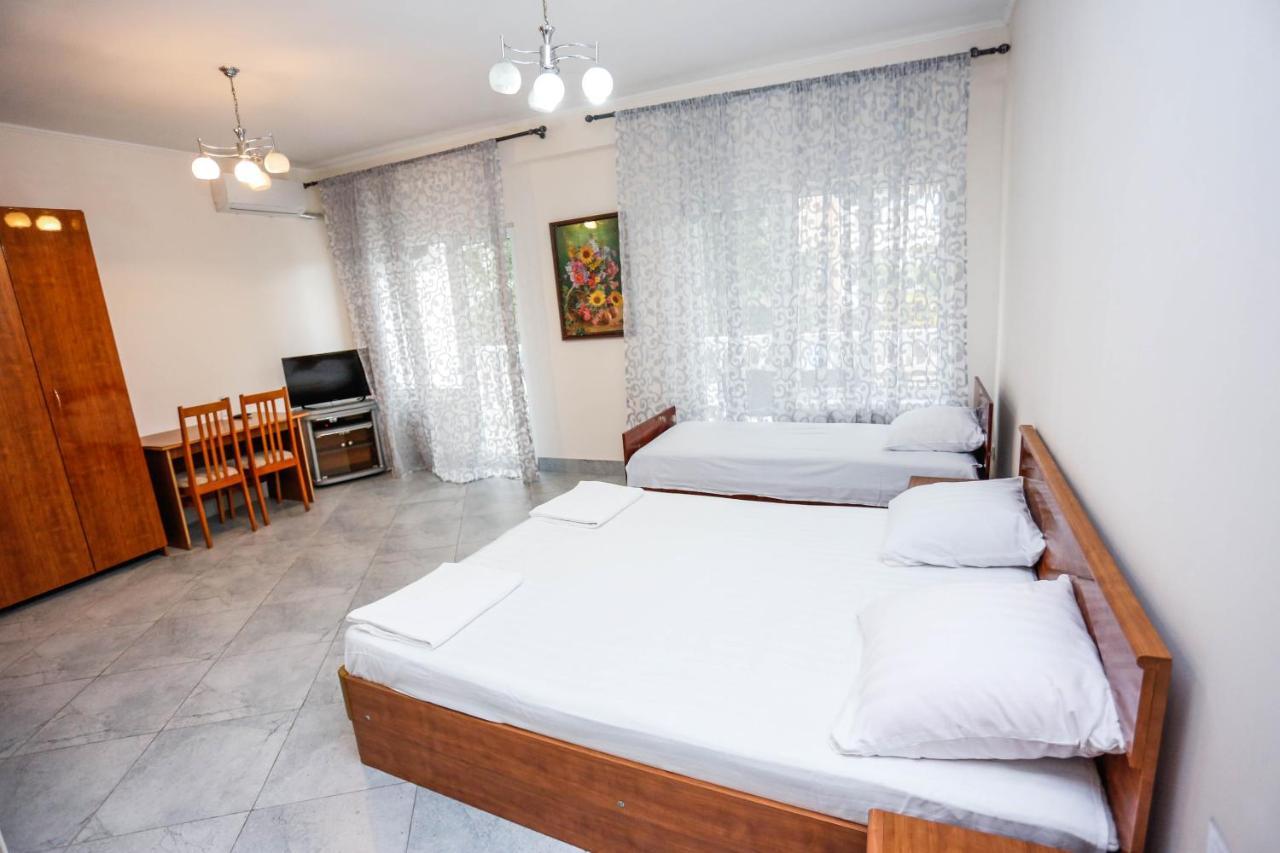 Hotel Sabina Gagra Buitenkant foto