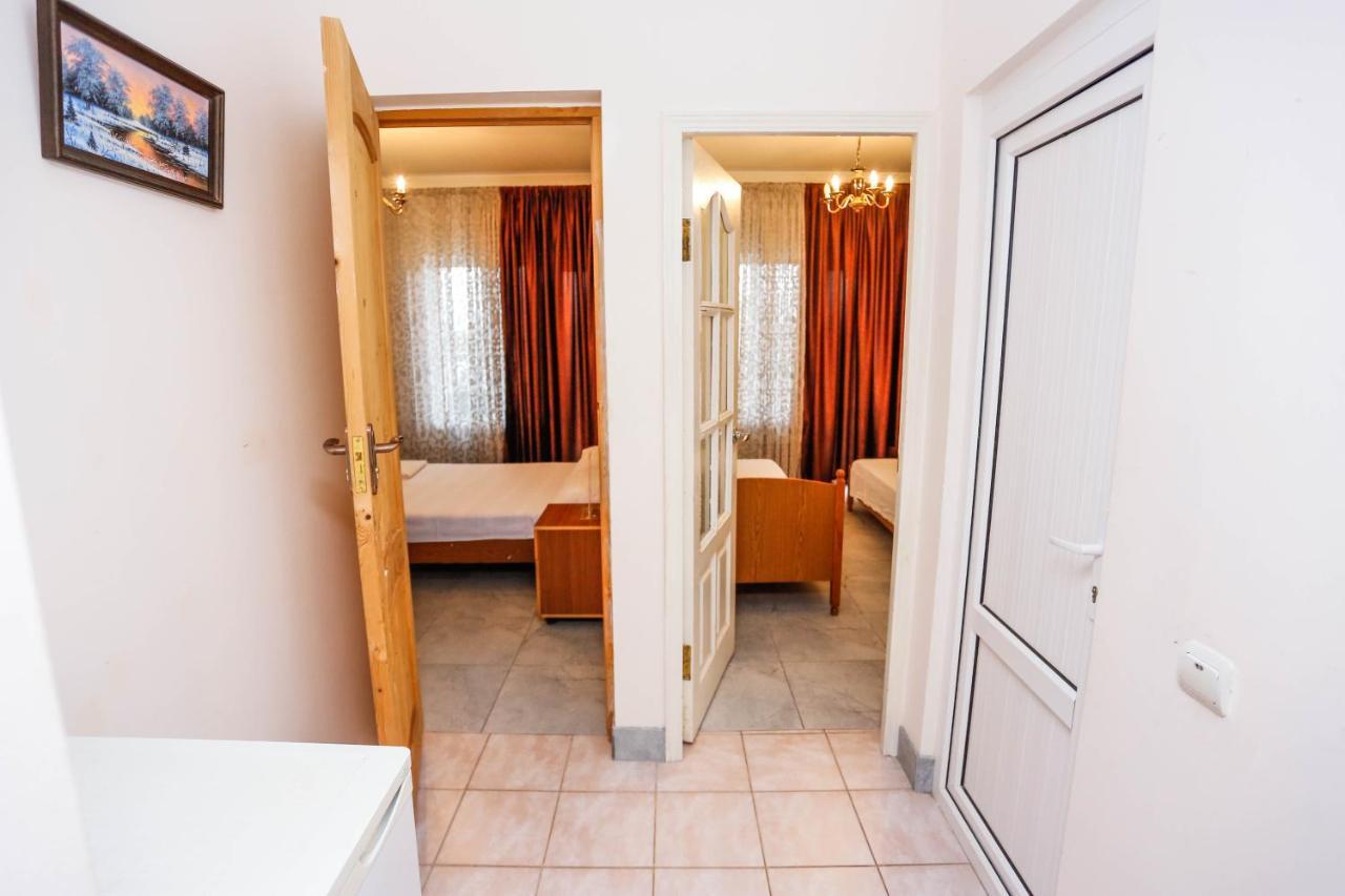Hotel Sabina Gagra Buitenkant foto