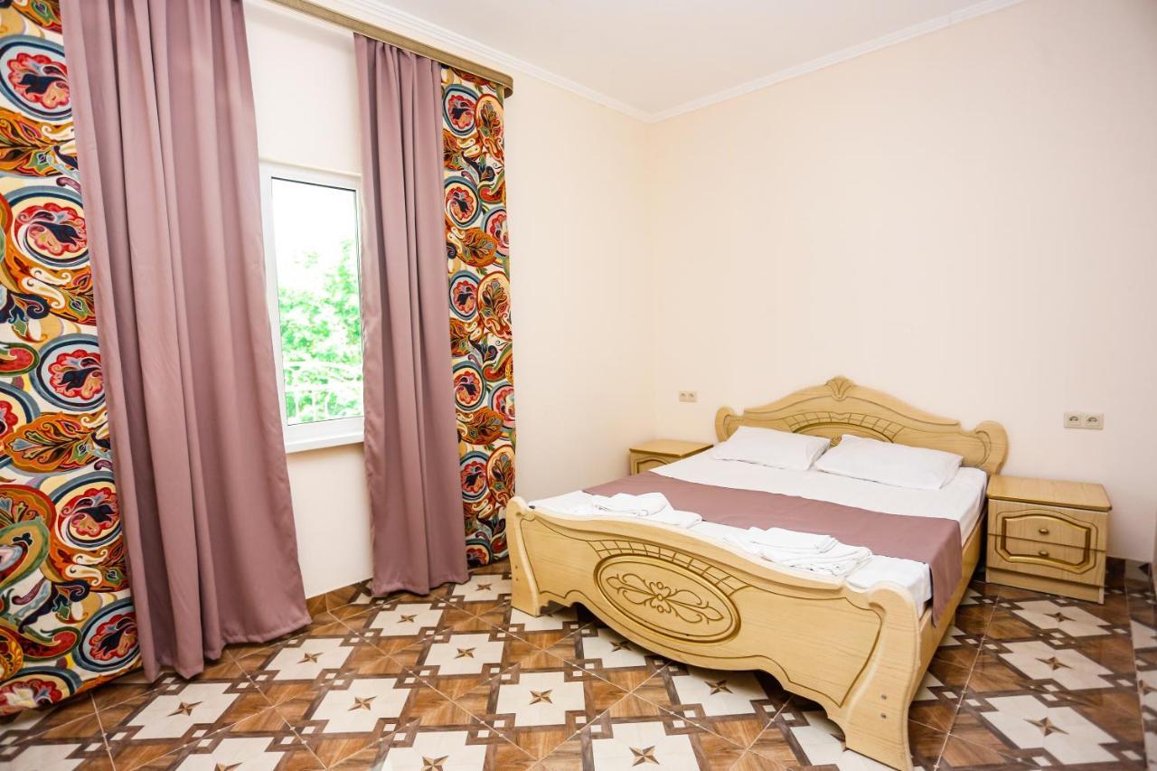 Hotel Sabina Gagra Buitenkant foto
