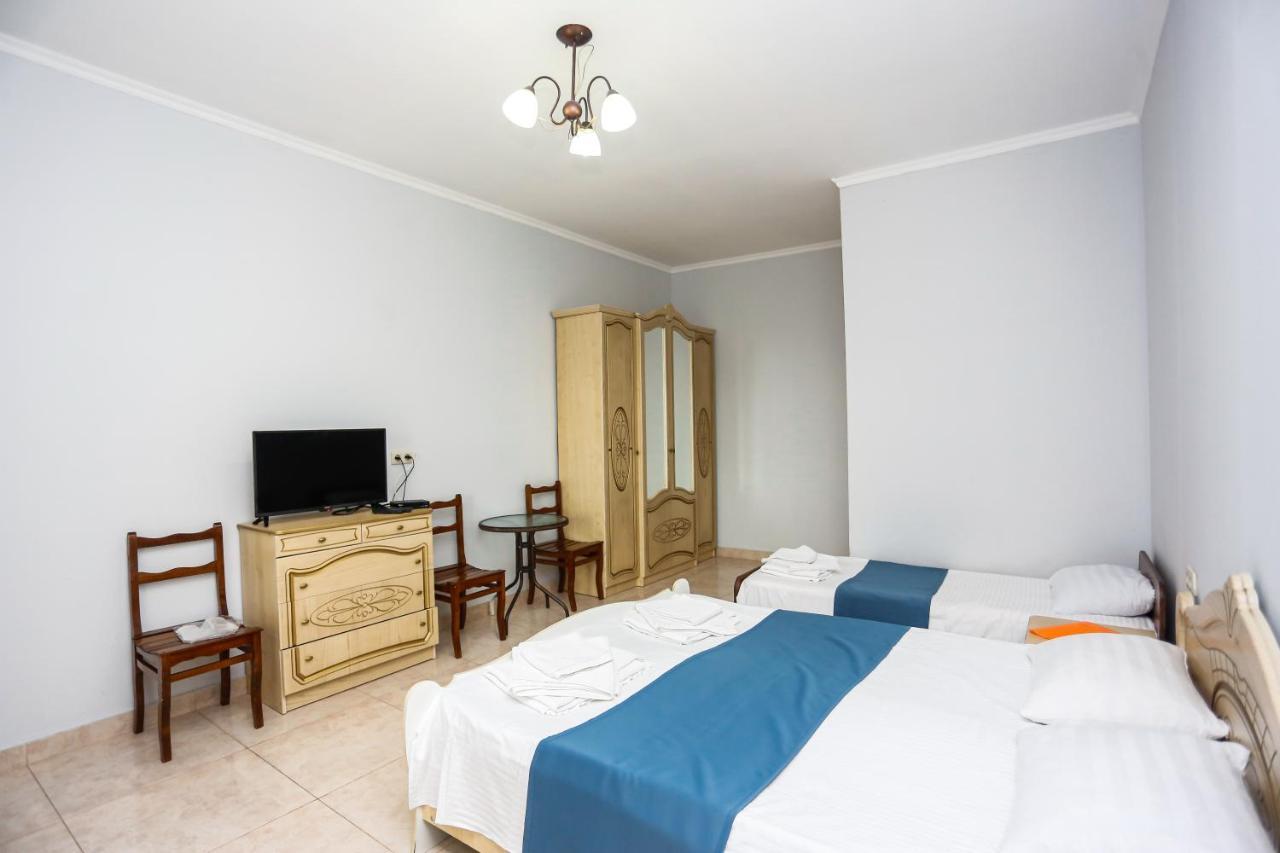 Hotel Sabina Gagra Buitenkant foto