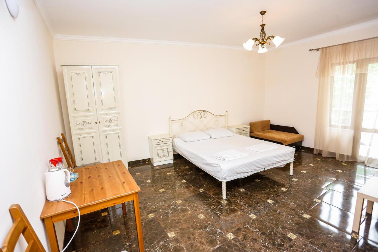 Hotel Sabina Gagra Buitenkant foto