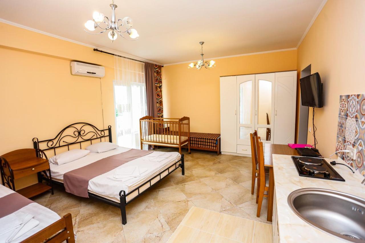 Hotel Sabina Gagra Buitenkant foto